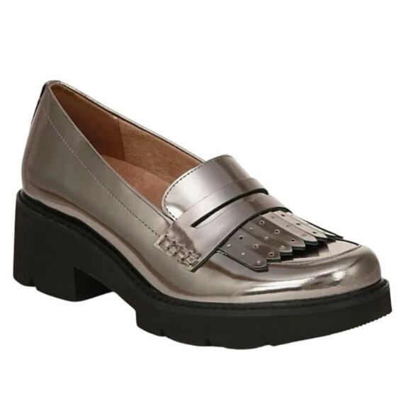 Naturalizer Womens Darcy Tassel Penny Loafer with Heel  Naturalizer Darcy Metallic Tassel Penny Loafer | Size 6W